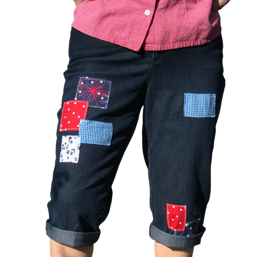 Patchwork Denim Patriotic Capri Pants, Upcycled 4th of July Summer Jeans Size 8
